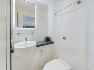 toilet - click for photo gallery